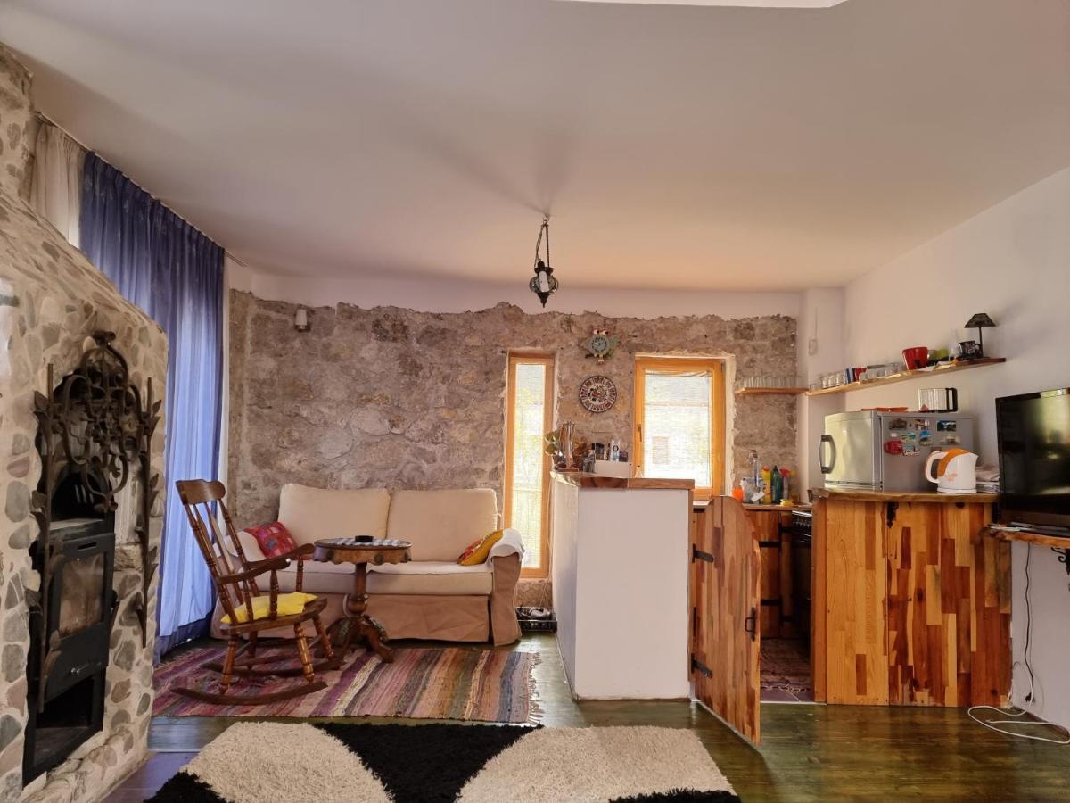 Exo Log Cottage Jezero  Luaran gambar