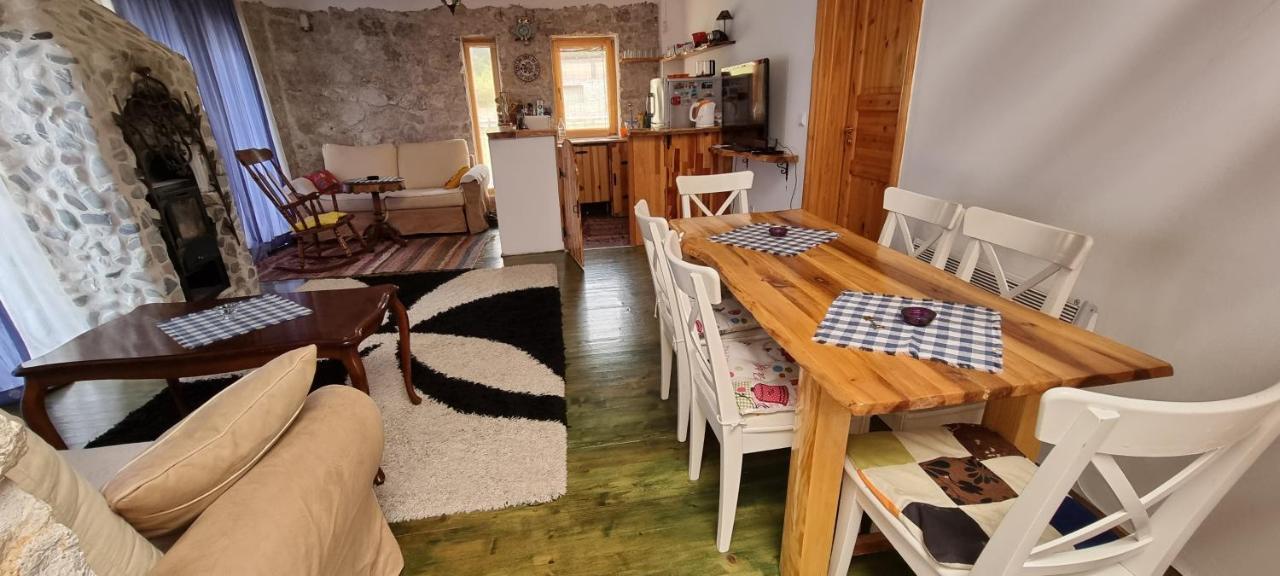 Exo Log Cottage Jezero  Luaran gambar