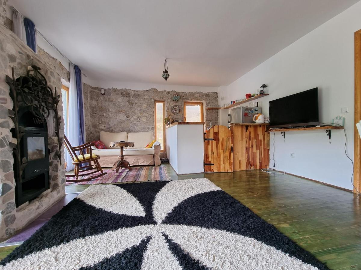 Exo Log Cottage Jezero  Luaran gambar