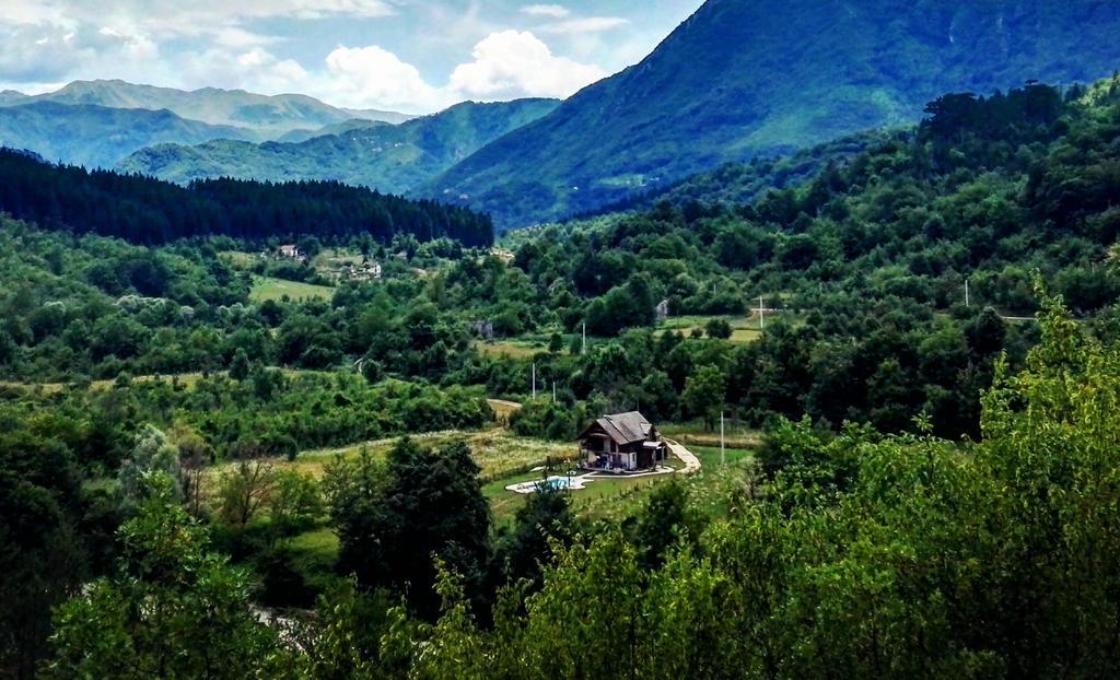 Exo Log Cottage Jezero  Luaran gambar