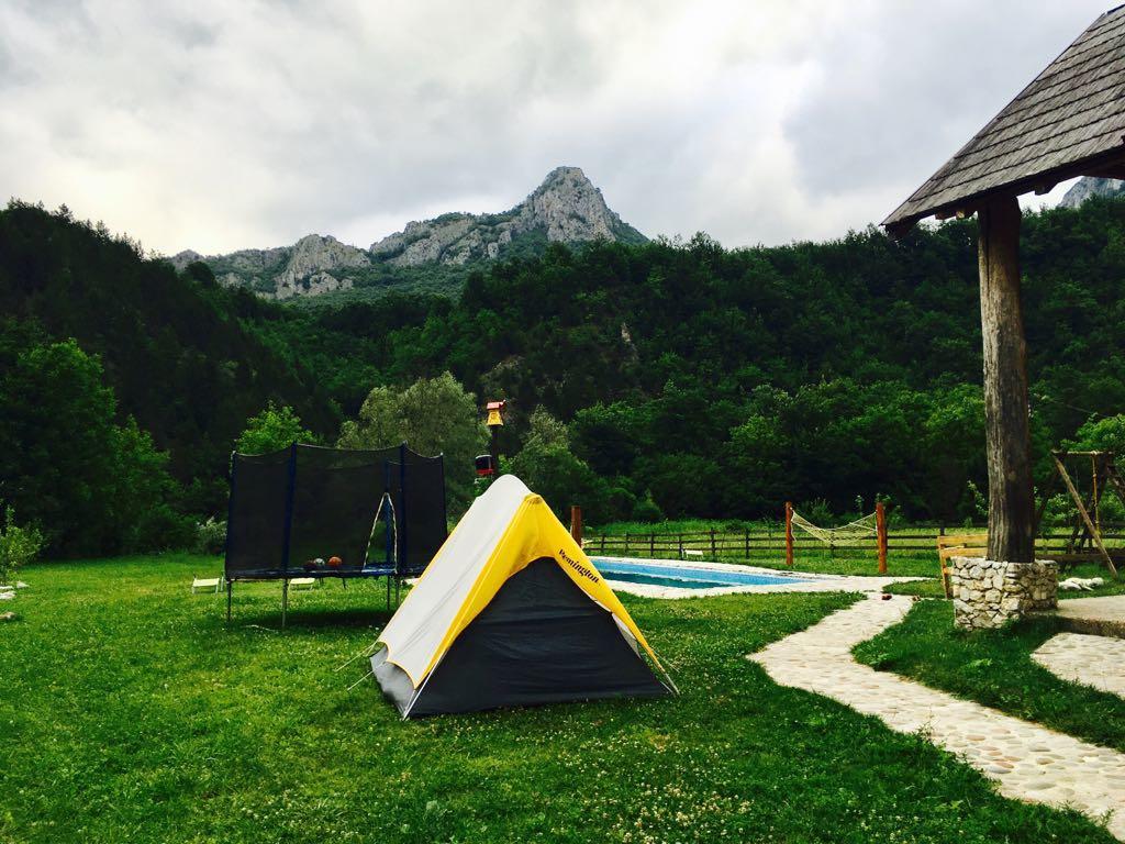Exo Log Cottage Jezero  Luaran gambar